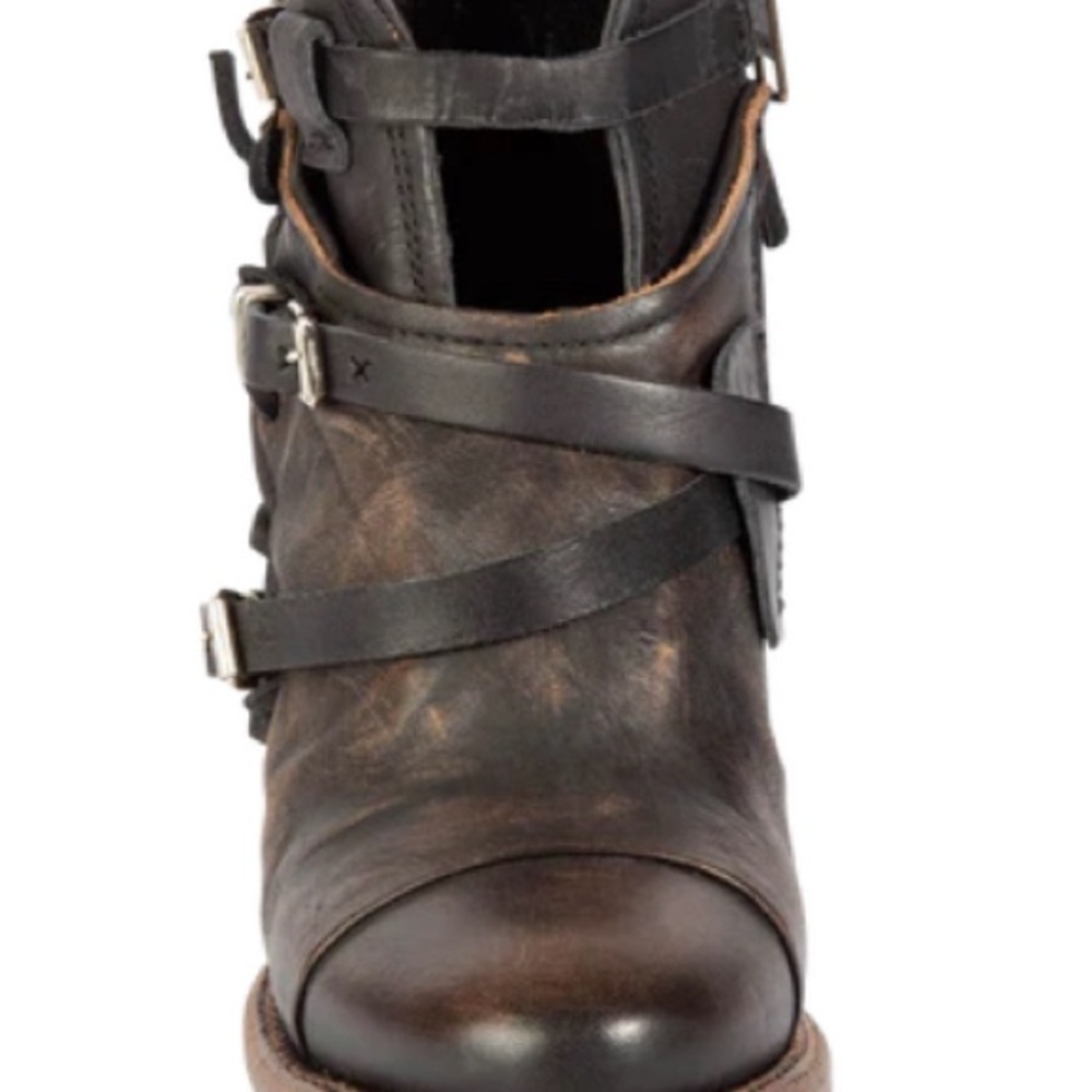 Freebird Women's Black Leather Ankle Boots - Picture 2 of 7